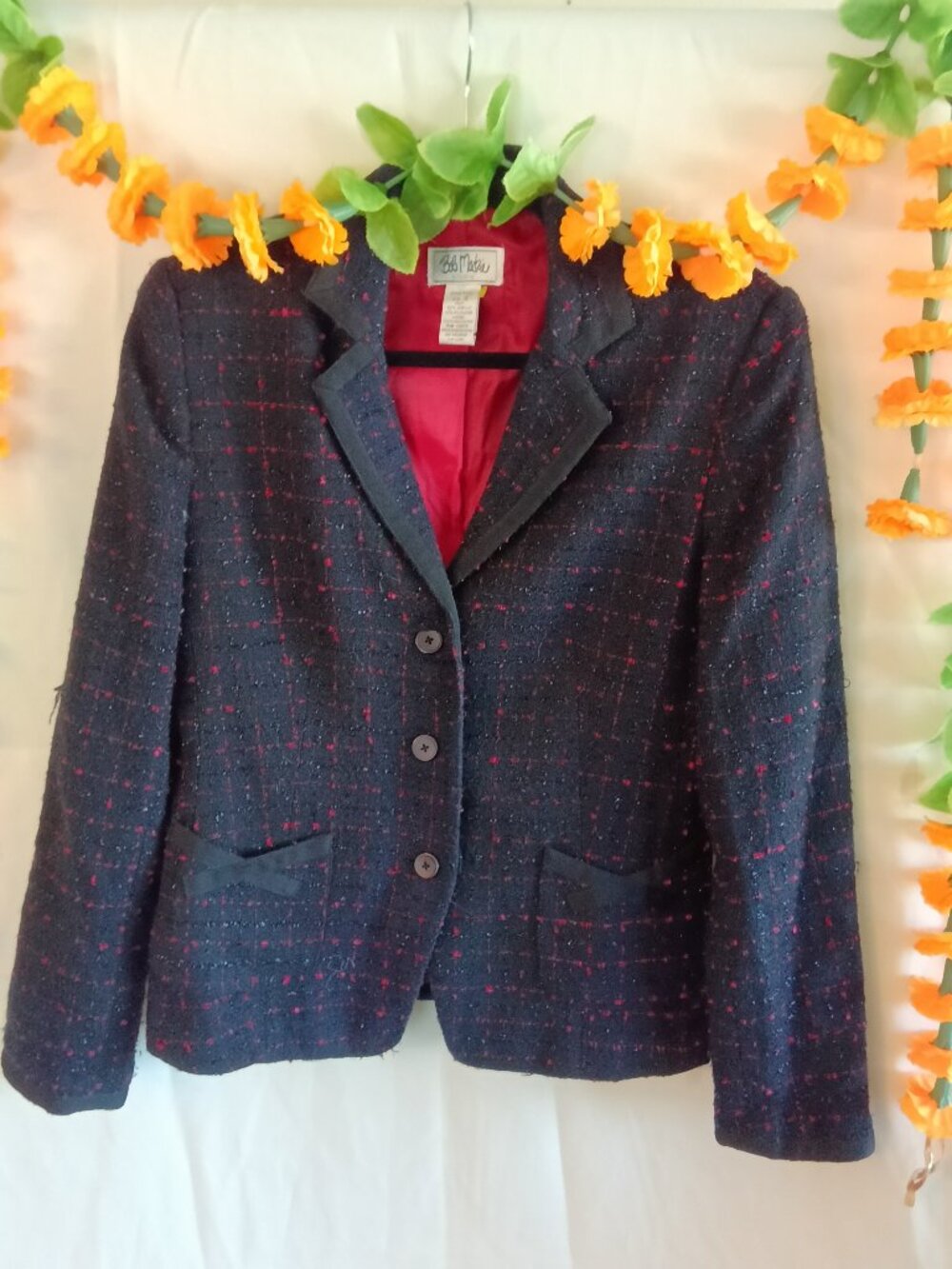 Vintage Bob Mackie Women's Blazer Black and Red Sparkle Thread - Size 12